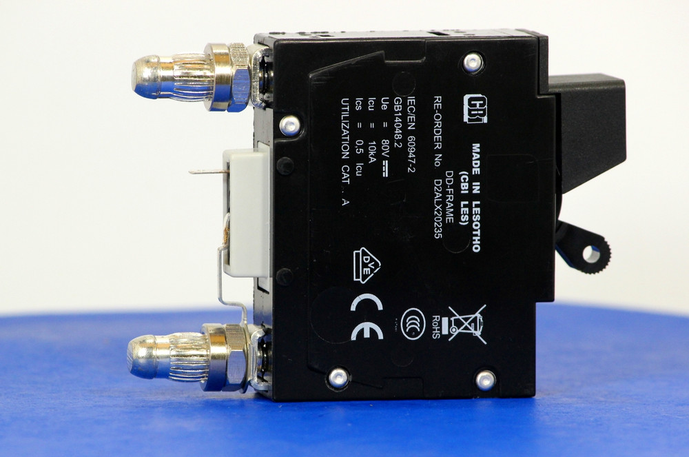 D2ALX20235 (1 Pole, 30A, 80VDC, Plug-In Terminals, Series Mid-Trip w/alarm, UL Listed (UL 489))