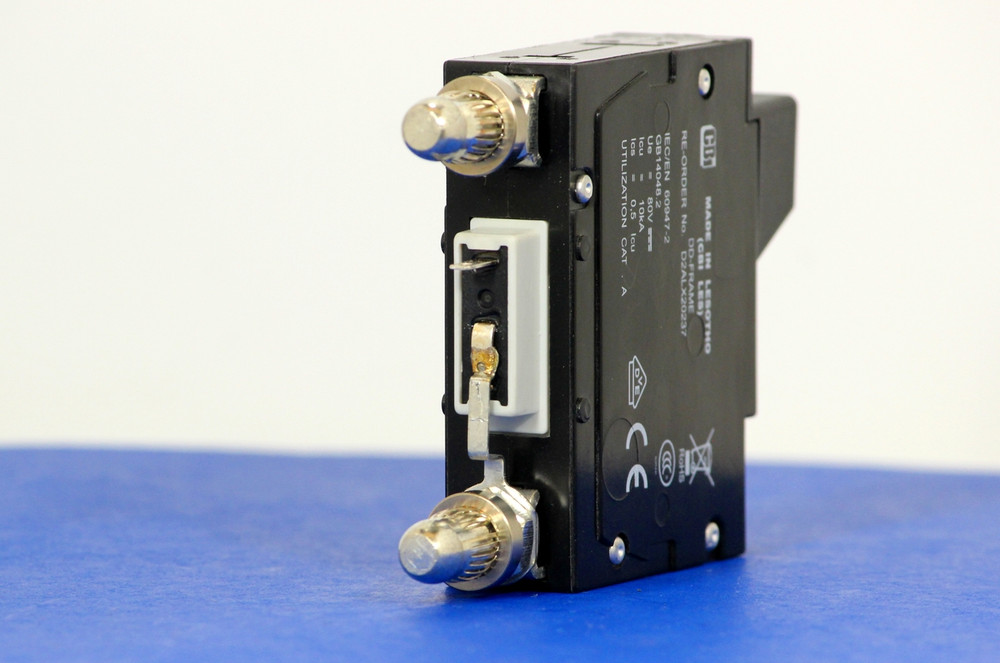 D2ALX20237 (1 Pole, 50A, 80VDC, Plug-In Terminals, Series Mid-Trip w/alarm, UL Listed (UL 489))