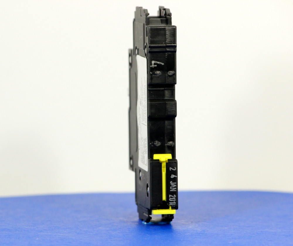 QY18U204B0 (1 Pole, 4A, 80VDC, UL Listed (UL 489))