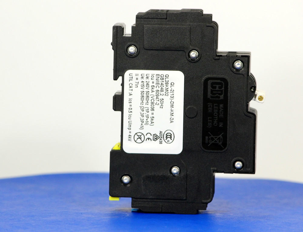 QL28KM02 (2 Pole, 2A, 120/240VAC; 240VAC, UL Listed (UL 489))