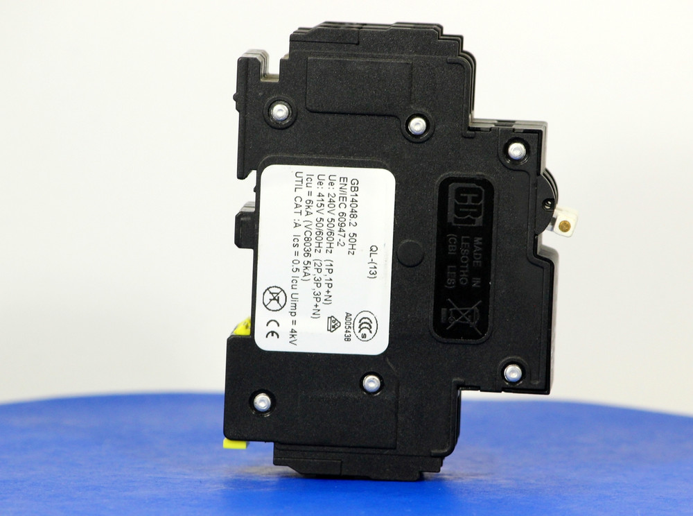 QL28KM20 (2 Pole, 20A, 120/240VAC; 240VAC, UL Listed (UL 489))