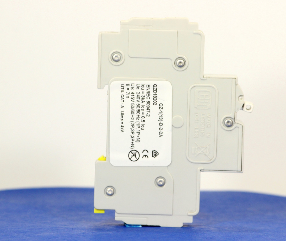 QZD18202 (1 Pole, 2A, 277VAC, UL Recognized (UL 1077))