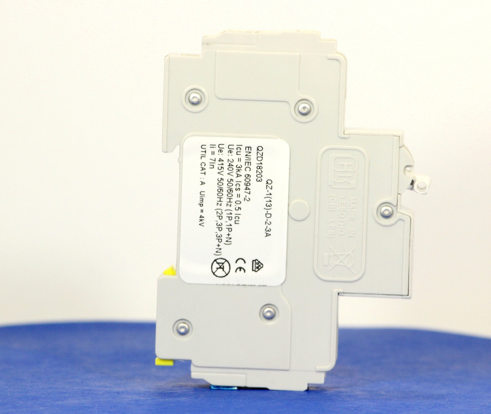 QZD18203 (1 Pole, 3A, 277VAC, UL Recognized (UL 1077))