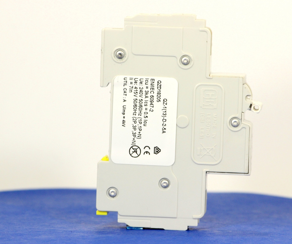 QZD18205 (1 Pole, 5A, 277VAC, UL Recognized (UL 1077))