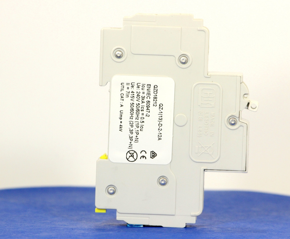 QZD18212 (1 Pole, 12A, 277VAC, UL Recognized (UL 1077))