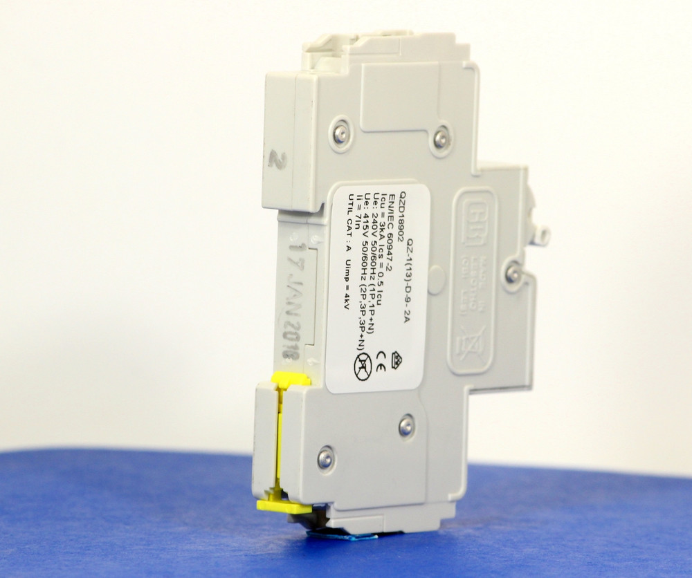 QZD18902 (1 Pole, 2A, 277VAC, UL Recognized (UL 1077))
