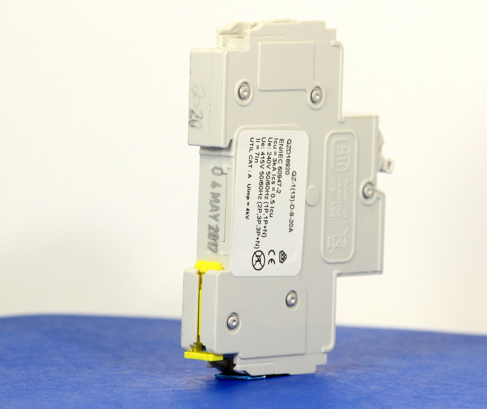 QZD18920 (1 Pole, 20A, 277VAC, UL Recognized (UL 1077))