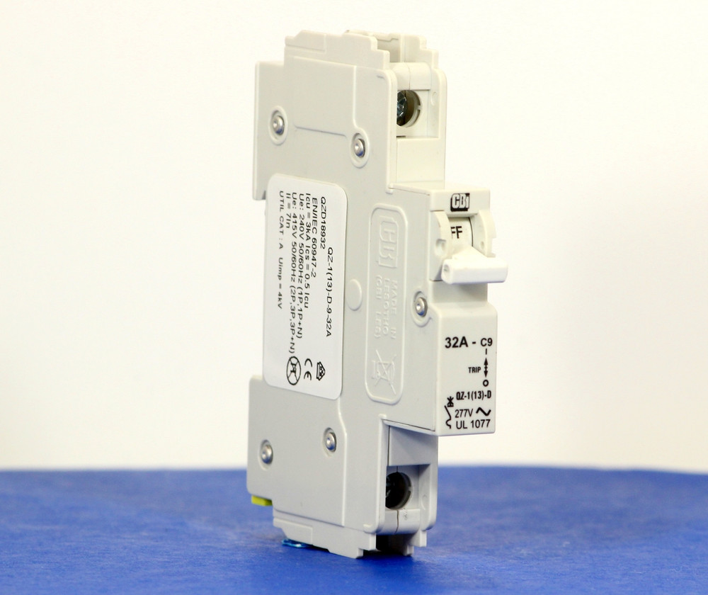 QZD18932 (1 Pole, 32A, 277VAC, UL Recognized (UL 1077))