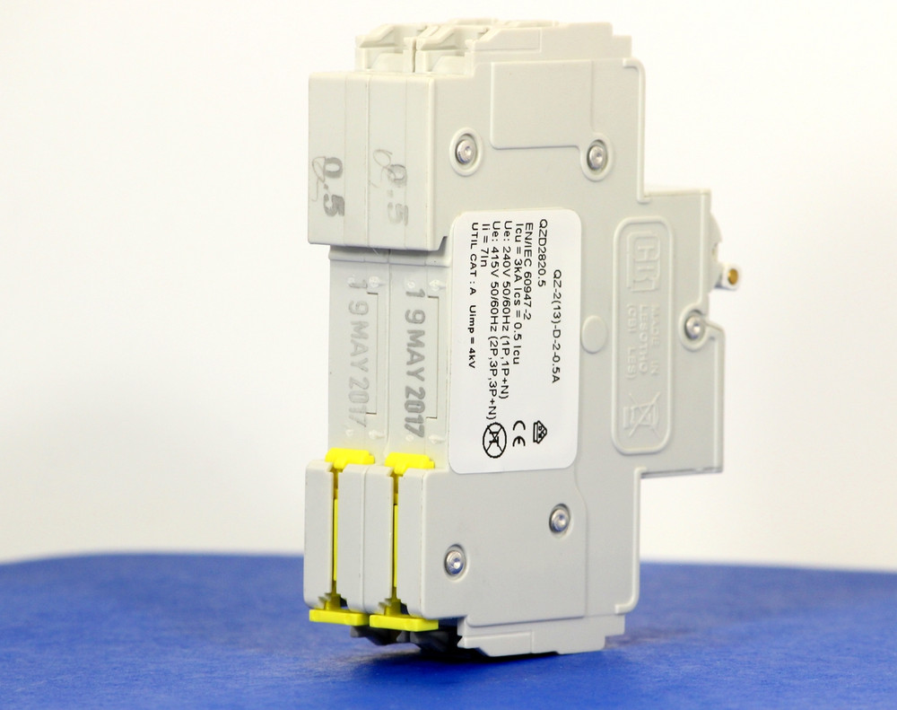 QZD2820.5 (2 Pole, 0.5A, 277/480VAC, UL Recognized (UL 1077))