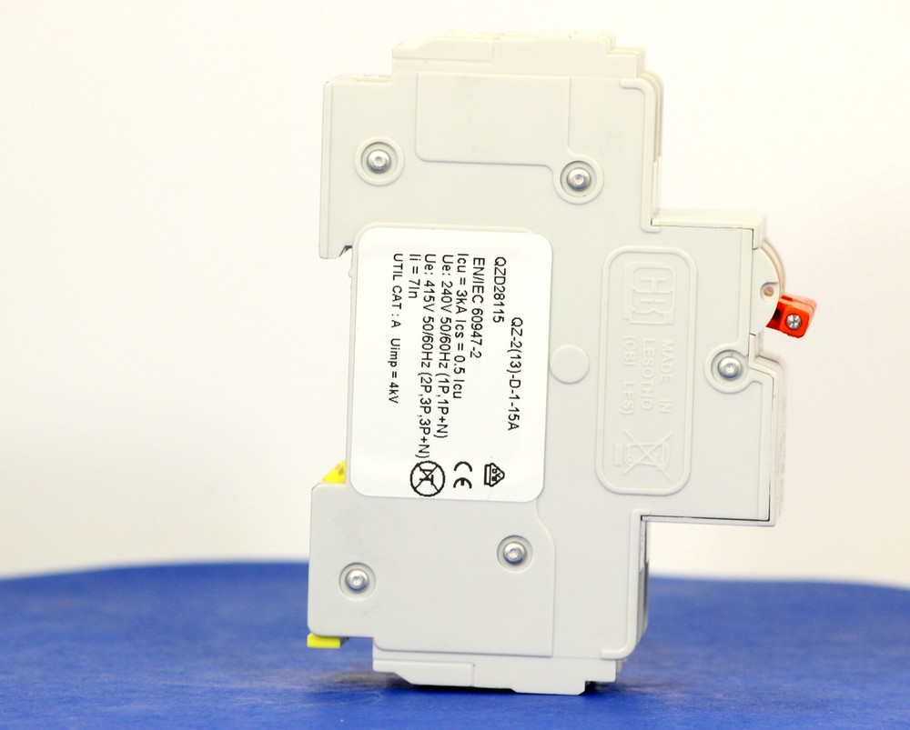 QZD28115 (2 Pole, 15A, 277/480VAC, UL Recognized (UL 1077))