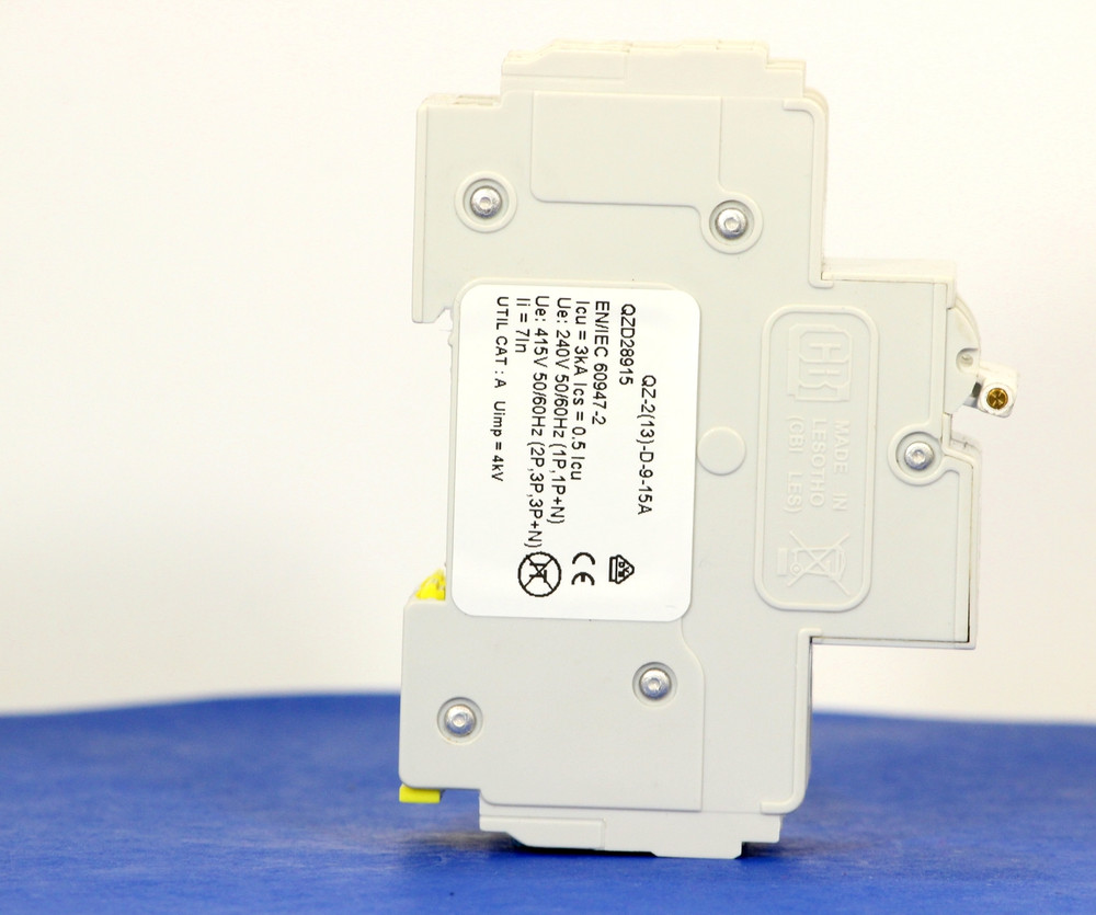 QZD28915 (2 Pole, 15A, 277/480VAC, UL Recognized (UL 1077))
