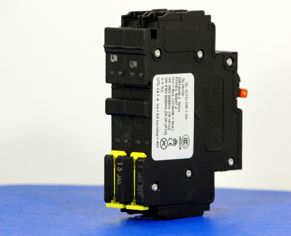 QL28105 (2 Pole, 5A, 120/240VAC; 240VAC, UL Listed (UL 489))