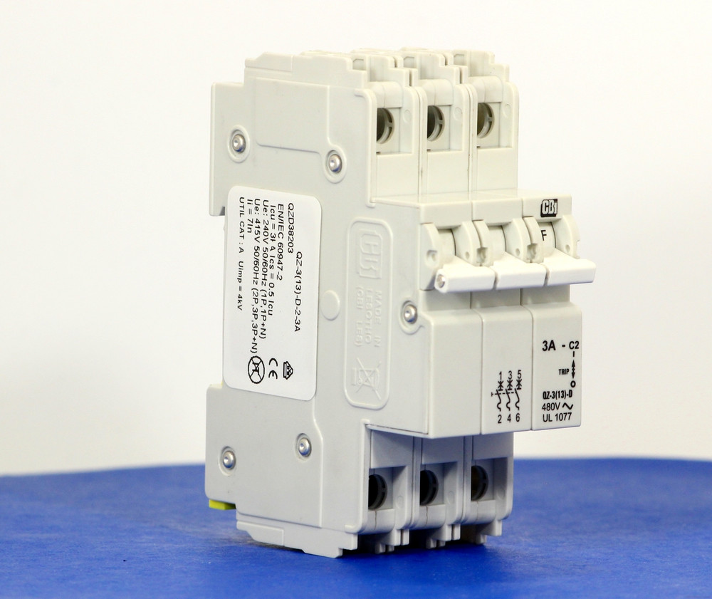 QZD38203 (3 Pole, 3A, 277/480VAC, UL Recognized (UL 1077))