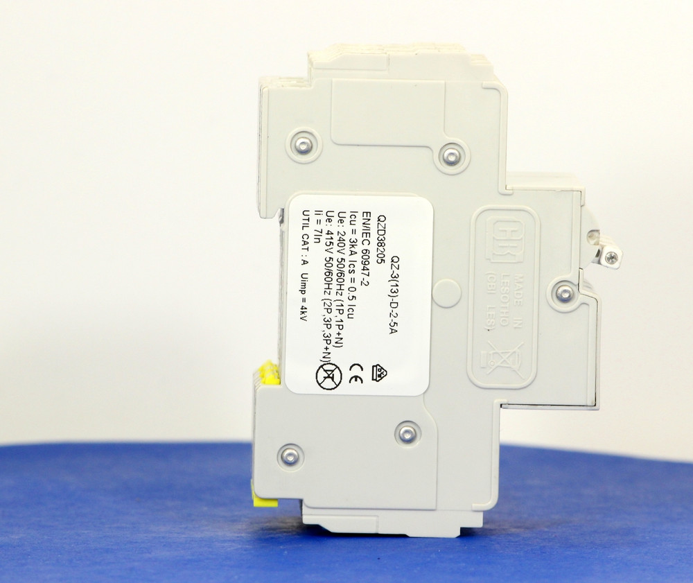 QZD38205 (3 Pole, 5A, 277/480VAC, UL Recognized (UL 1077))