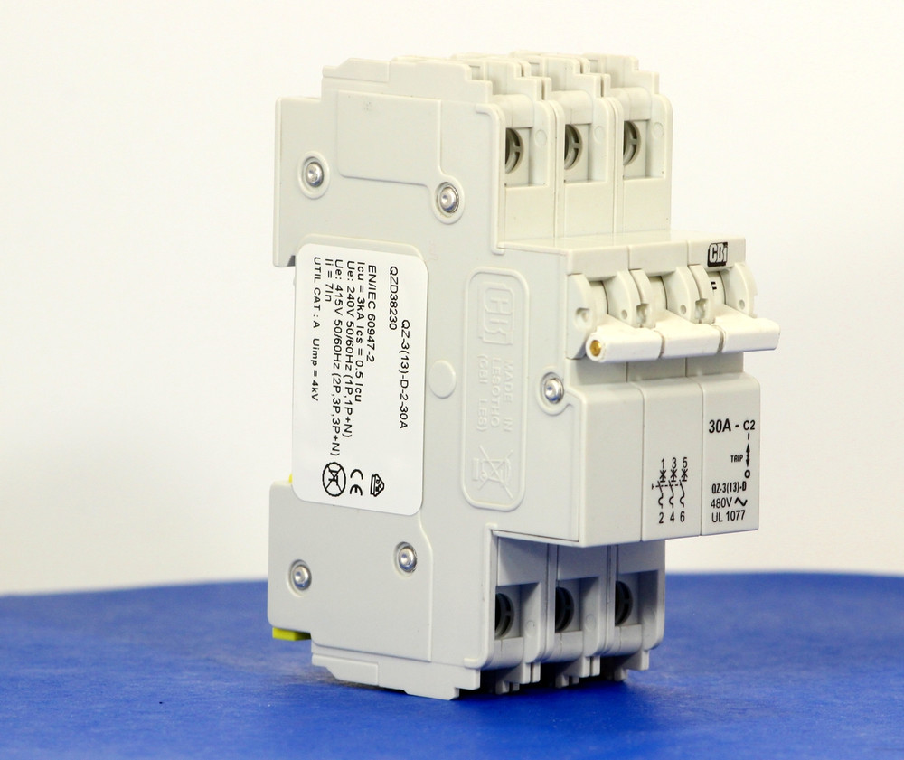 QZD38230 (3 Pole, 30A, 277/480VAC, UL Recognized (UL 1077))