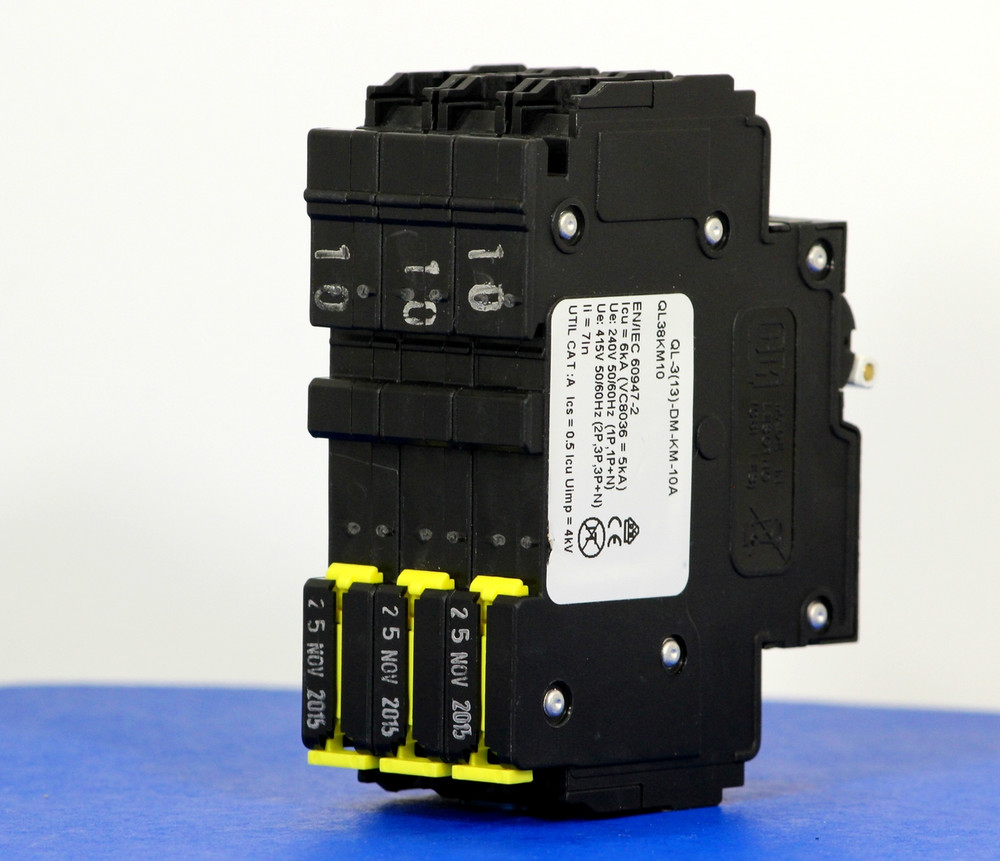 QL38KM10 (3 Pole, 10A, 120/240VAC; 240VAC, UL Listed (UL 489))