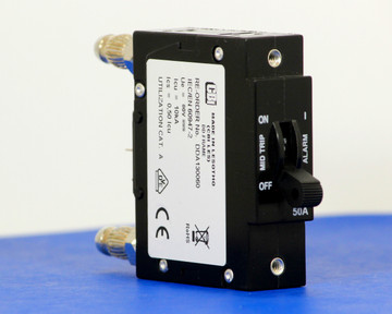 DDA130060 (1 Pole, 50A, 80VDC, Plug-In Terminals, Series Mid-Trip w/alarm, UL Listed (UL 489))