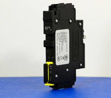 QY18U205B1 (1 Pole, 5A, 125VDC, UL Listed (UL 489))