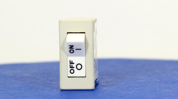 BSBM0007 (1 Pole, 2.5A, 240VAC, Quick Connect, Series Trip, UL Recognized (UL 1077))