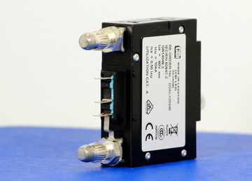 D2ALX20346 (1 Pole, 30A, 80VDC, Plug-In Terminals, Series Mid-Trip w/alarm, UL Listed (UL 489))