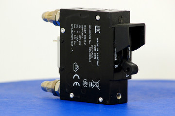 D2ALX20240 (1 Pole, 5A, 80VDC, Plug-In Terminals, Series Mid-Trip w/alarm, UL Listed (UL 489))
