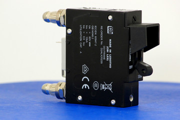 D2ALX20235 (1 Pole, 30A, 80VDC, Plug-In Terminals, Series Mid-Trip w/alarm, UL Listed (UL 489))