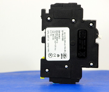 QY18U215B0 (1 Pole, 15A, 80VDC, UL Listed (UL 489))