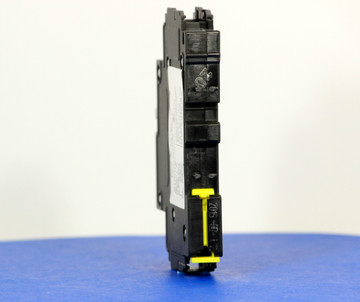 QY18U220B0 (1 Pole, 20A, 80VDC, UL Listed (UL 489))