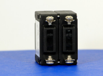 CFB310029 (2 Pole, 20A, 240VAC, Screw Terminals, Series Trip, UL Recognized (UL 1077))