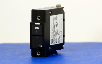 CBSBXQ0004 (1 Pole, 15A, 120VAC, Quick Connect Terminal, Series Trip, UL Listed (UL 489))