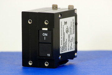 CBSBXQ0003 (2 Pole, 15A, 120/240VAC, Quick Connect Terminal, Series Trip, UL Listed (UL 489))