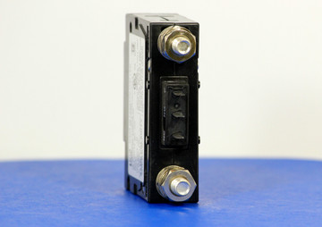 D2AKXA0160 (1 Pole, 100A, 80VDC, Stud Terminals, Series Trip w/Aux, UL Listed (UL 489))