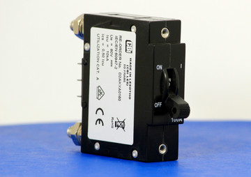 D2AKXA0160 (1 Pole, 100A, 80VDC, Stud Terminals, Series Trip w/Aux, UL Listed (UL 489))