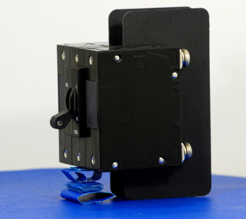 D2ABXW0109 (3 Pole, 18A, 277/480VAC, Screw Terminals, Series Trip, UL Recognized (UL 1077))