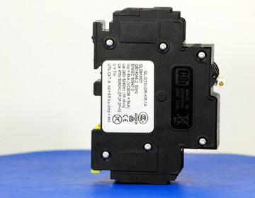 QL28KM01 (2 Pole, 1A, 120/240VAC; 240VAC, UL Listed (UL 489))