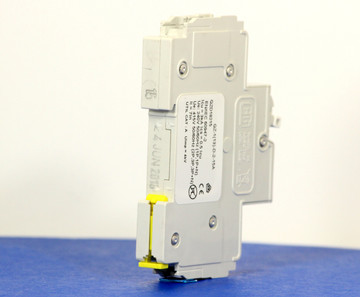 QZD18215 (1 Pole, 15A, 277VAC, UL Recognized (UL 1077))