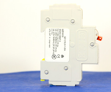 QZD18120 (1 Pole, 20A, 277VAC, UL Recognized (UL 1077))