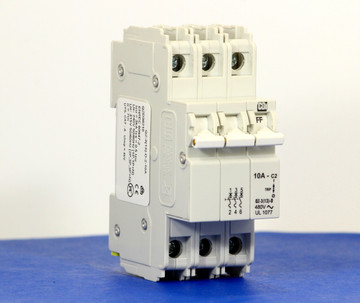 QZD38210 (3 Pole, 10A, 277/480VAC, UL Recognized (UL 1077))