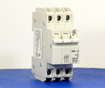 QZD38220 (3 Pole, 20A, 277/480VAC, UL Recognized (UL 1077))