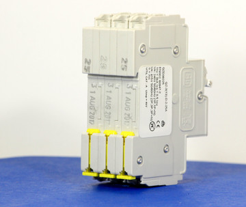 QZD38225 (3 Pole, 25A, 277/480VAC, UL Recognized (UL 1077))