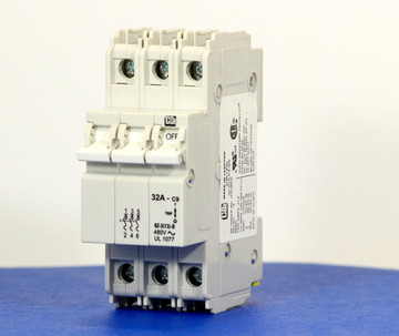 QZD38932 (3 Pole, 32A, 277/480VAC, UL Recognized (UL 1077))