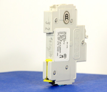 QYD18U232B0 (1 Pole, 32A, 80VDC, UL Listed (UL 489))