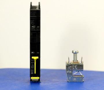 Qkit10A01 (Telecom Kit 3799253300 Breaker + Clamp)