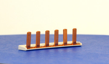 Q1233L-6 (6-Way Insulated Busbar + Endcaps)