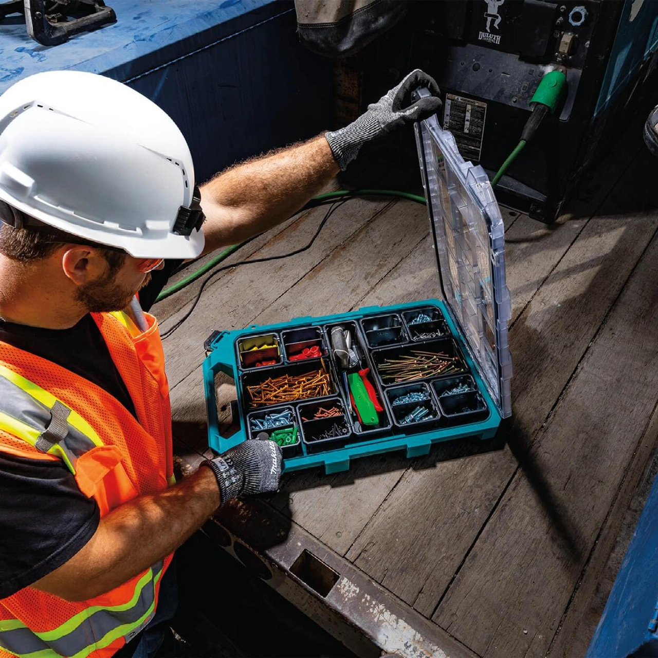  Makita MAKTRAK™ Low Profile Medium Organiser T-90059 - Compact Modular Storage with Clear Lid 