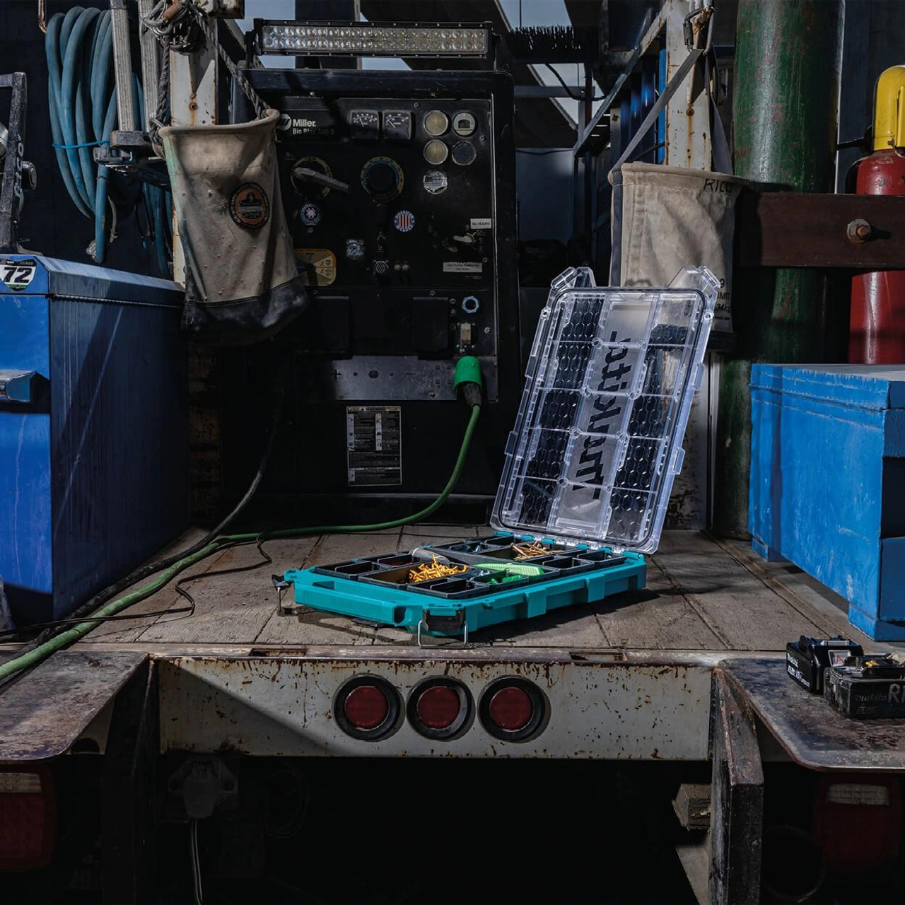  Makita MAKTRAK™ Low Profile Medium Organiser T-90059 - Compact Modular Storage with Clear Lid 