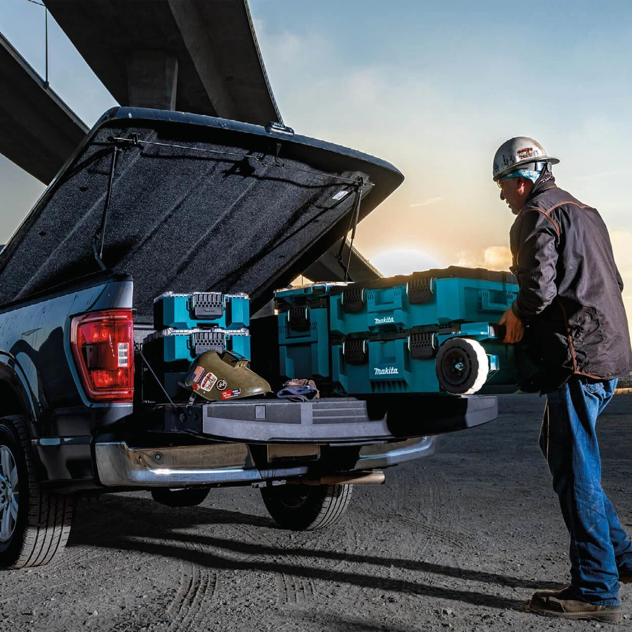  Makita MAKTRAK™ Deep Compact Organiser T-90065 - Rugged Storage for Small Tools & Parts 