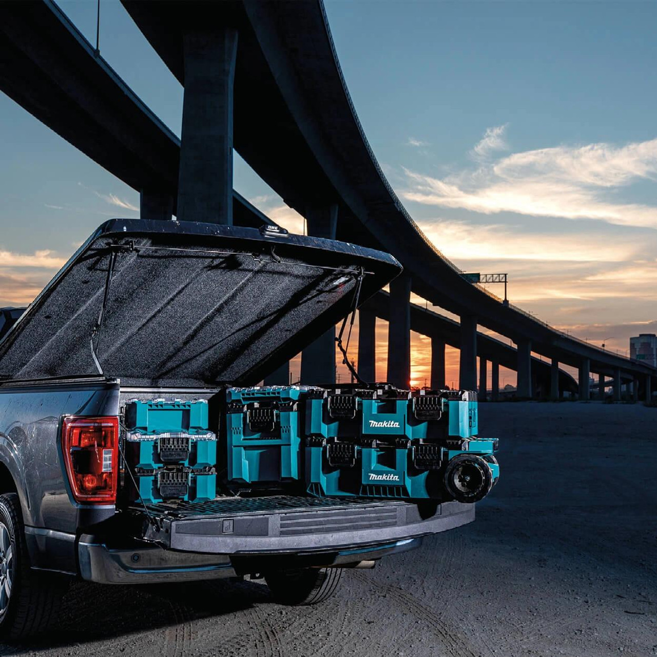  Makita MAKTRAK™ Deep Compact Organiser T-90065 - Rugged Storage for Small Tools & Parts 