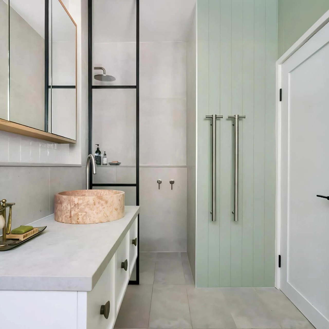  Thermorail Round 240V Vertical Single Heated Towel Rail 