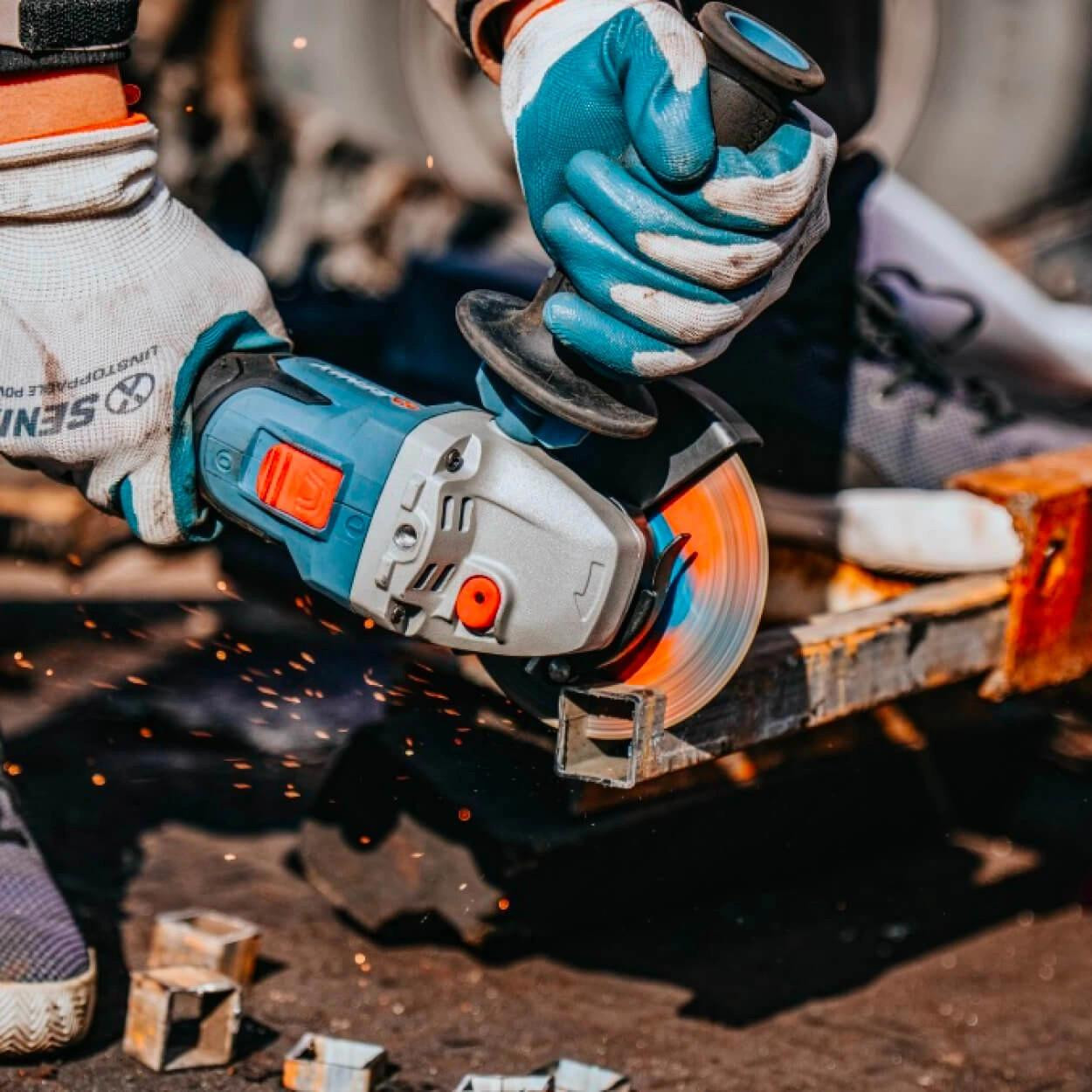 Senix Tools Senix X2 18V 125mm Angle Grinder Kit 